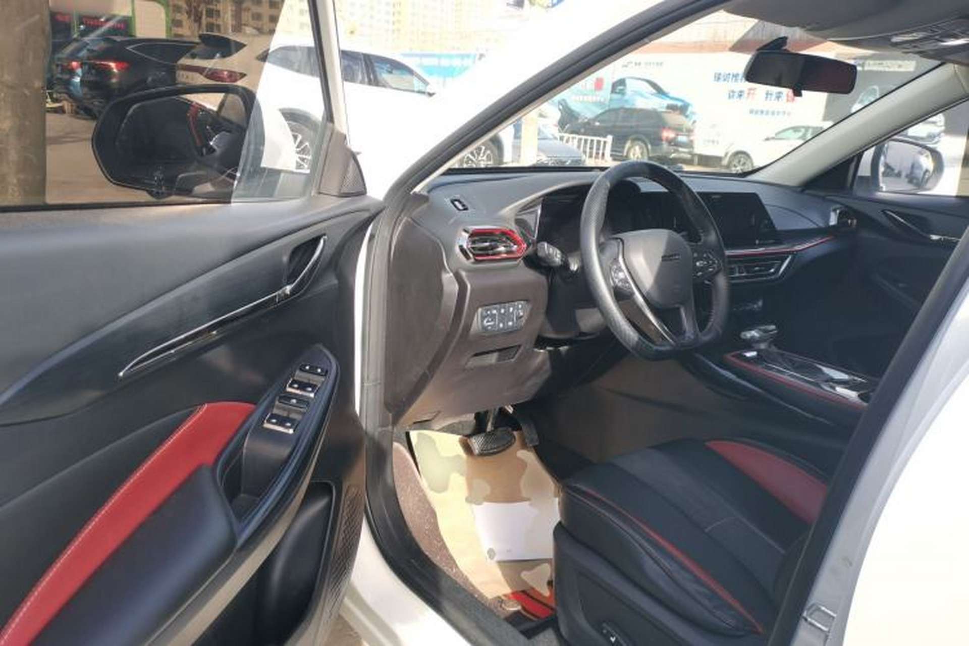 Used CHANGAN OSHAN X5 2021 1.5T DCT Flagship Edition Driver Seat