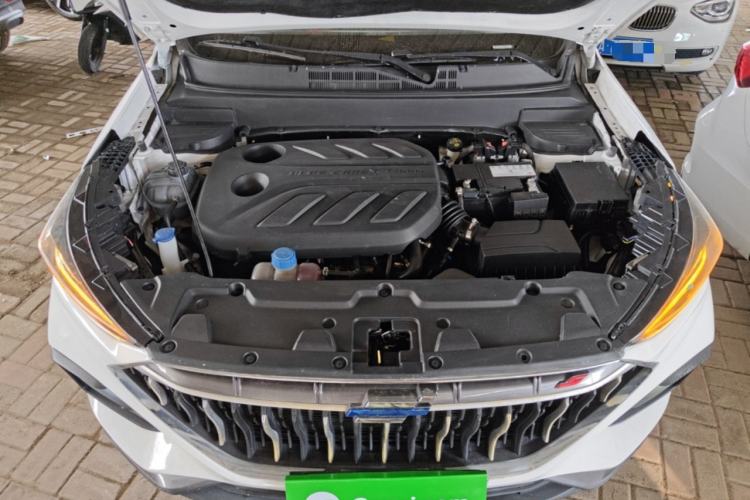 Used CHANGAN OSHAN X5 2021 Revised Version 1.5T DCT Luxury Edition Engine Bay
