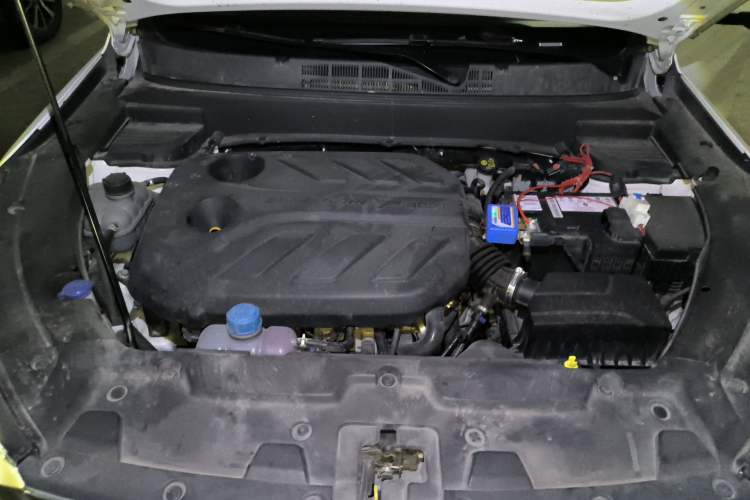 Used CHANGAN OSHAN X5 2021 1.5T DCT Flagship Edition Engine Bay