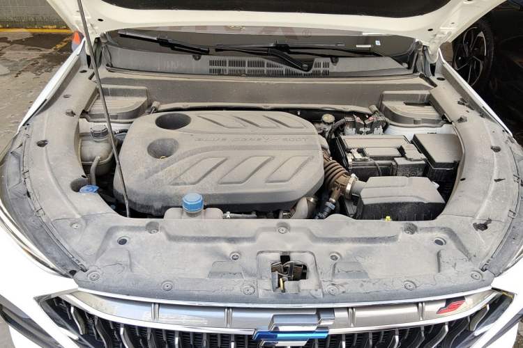 Used CHANGAN OSHAN X5 2021 1.5T DCT Flagship Edition Engine Bay