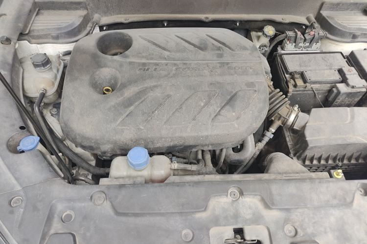 Used CHANGAN OSHAN X5 2021 1.5T DCT Prestige Edition Engine Bay
