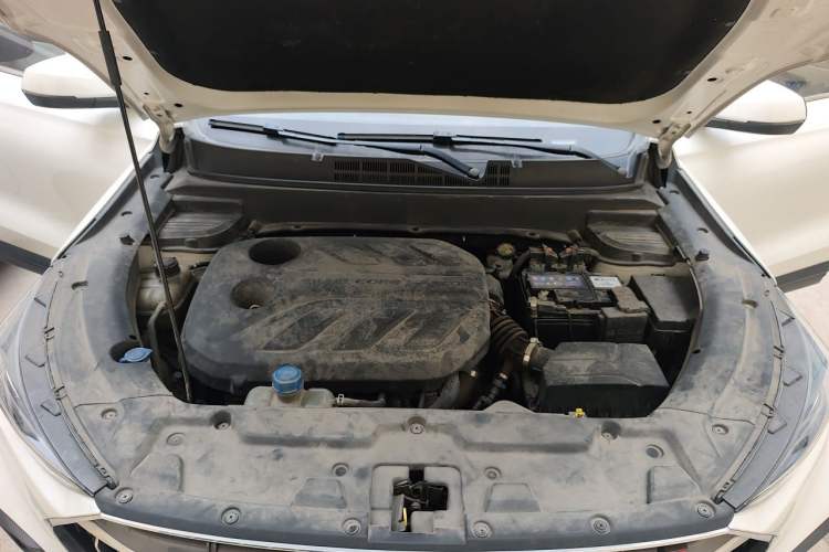 Used CHANGAN OSHAN X5 2021 1.5T DCT Prestige Edition Engine Bay