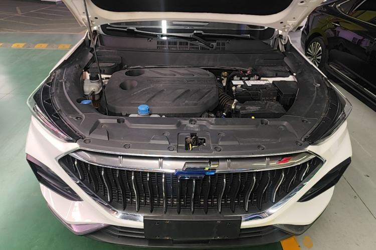 Used CHANGAN OSHAN X5 2021 Revised Version 1.5T DCT Luxury Edition Engine Bay