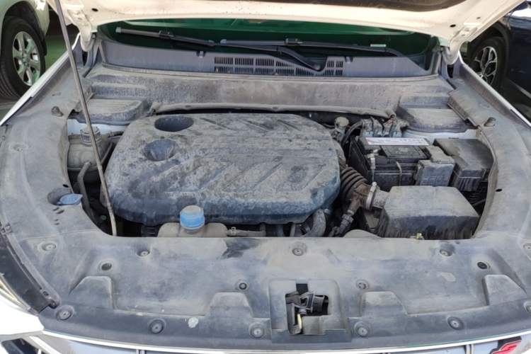 Used CHANGAN OSHAN X5 2021 1.5T DCT Prestige Edition Engine Bay