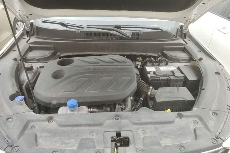 Used CHANGAN OSHAN X5 2021 1.5T DCT Flagship Edition Engine Bay