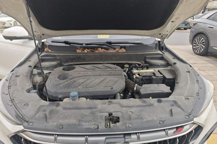Used CHANGAN OSHAN X5 2021 1.5T DCT Flagship Edition Engine Bay