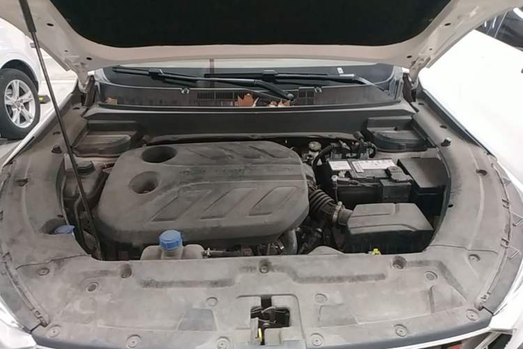 Used CHANGAN OSHAN X5 2021 Revised Version 1.5T DCT Luxury Edition Engine Bay
