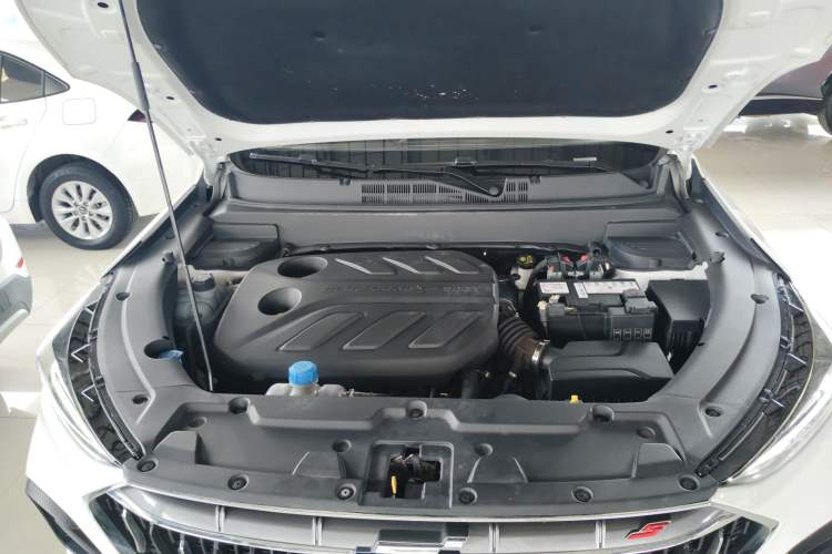 Used CHANGAN OSHAN X5 2021 Revised Version 1.5T DCT Luxury Edition Engine Bay
