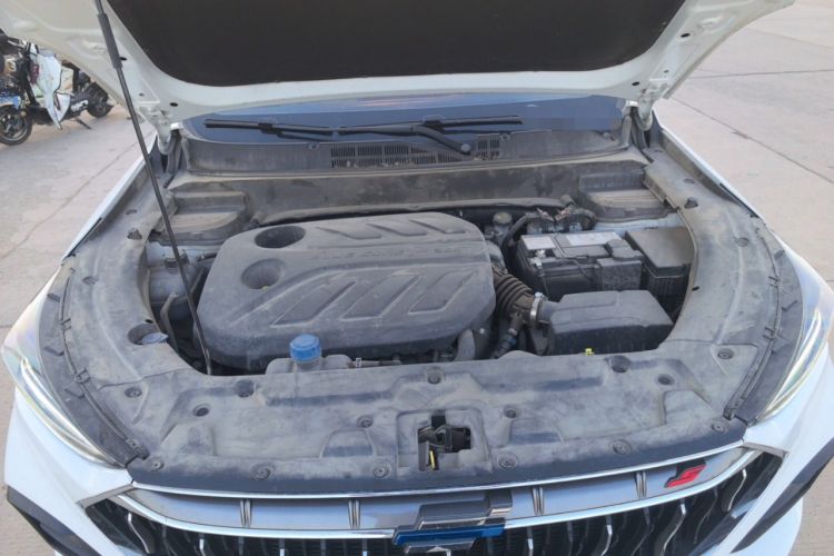 Used CHANGAN OSHAN X5 2021 1.5T DCT Prestige Edition Engine Bay