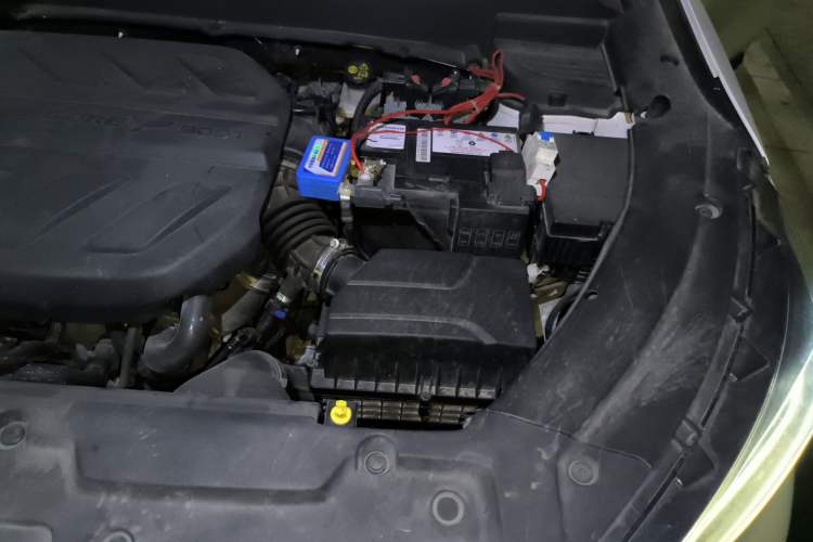 Used CHANGAN OSHAN X5 2021 1.5T DCT Flagship Edition Engine Bay Left