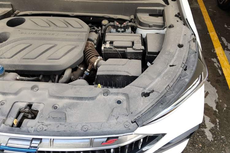 Used CHANGAN OSHAN X5 2021 1.5T DCT Flagship Edition Engine Bay Left