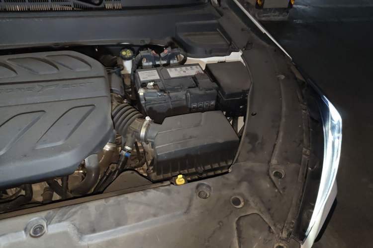 Used CHANGAN OSHAN X5 2021 1.5T DCT Flagship Edition Engine Bay Left