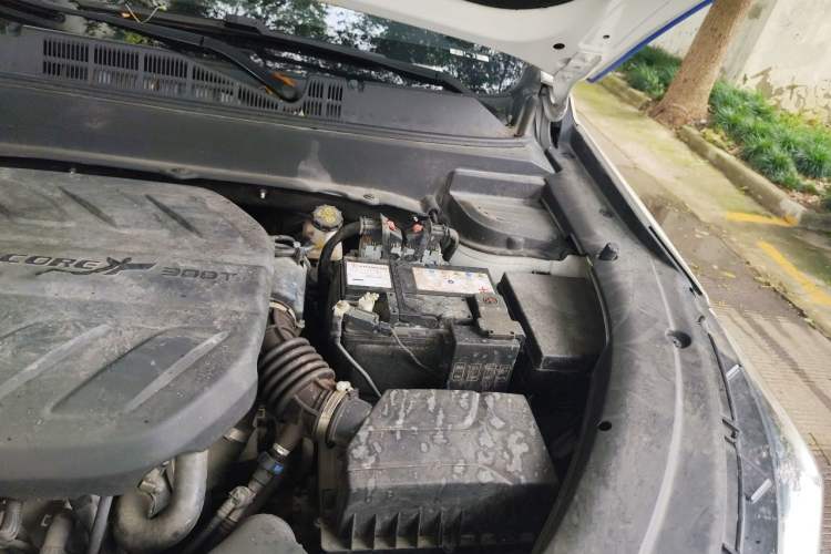 Used CHANGAN OSHAN X5 2021 1.5T DCT Flagship Edition Engine Bay Left