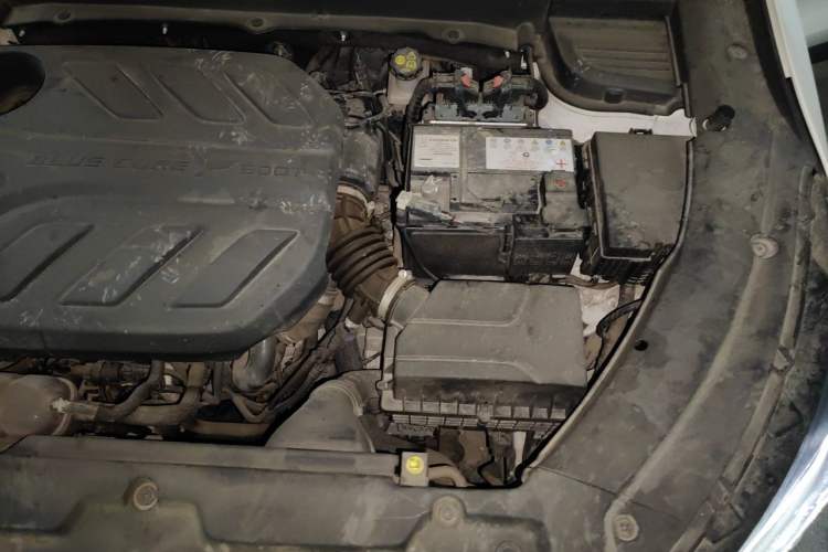 Used CHANGAN OSHAN X5 2021 1.5T DCT Prestige Edition Engine Bay Left