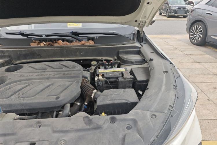 Used CHANGAN OSHAN X5 2021 1.5T DCT Flagship Edition Engine Bay Left