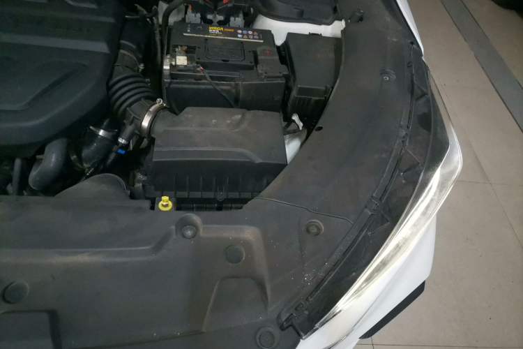 Used CHANGAN OSHAN X5 2021 1.5T DCT Flagship Edition Engine Bay Left
