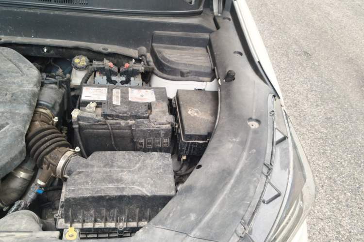 Used CHANGAN OSHAN X5 2021 1.5T DCT Prestige Edition Engine Bay Left