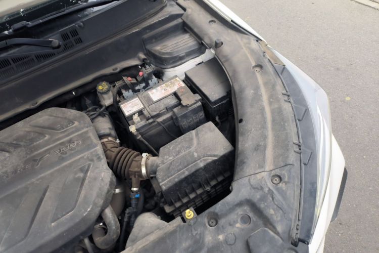 Used CHANGAN OSHAN X5 2021 1.5T DCT Flagship Edition Engine Bay Left