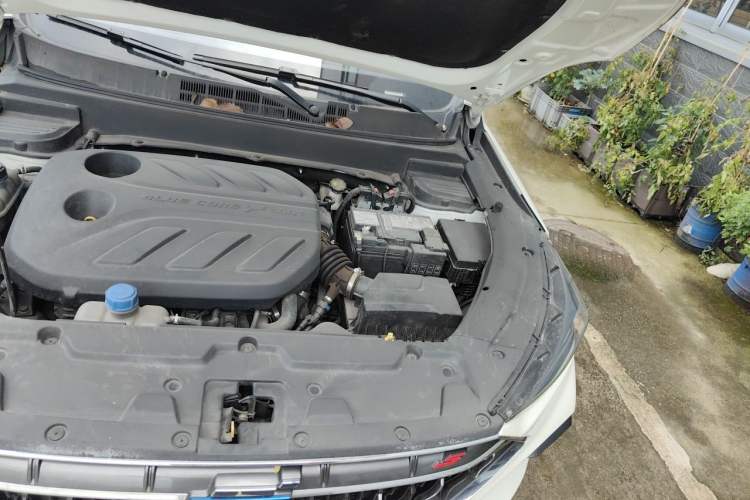 Used CHANGAN OSHAN X5 2021 1.5T DCT Luxury Edition Engine Bay Left