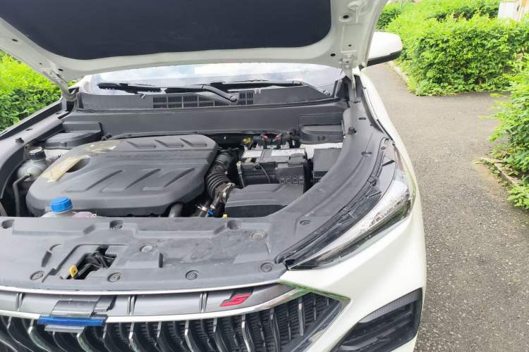 Used CHANGAN OSHAN X5 2021 1.5T DCT Prestige Edition Engine Bay Left