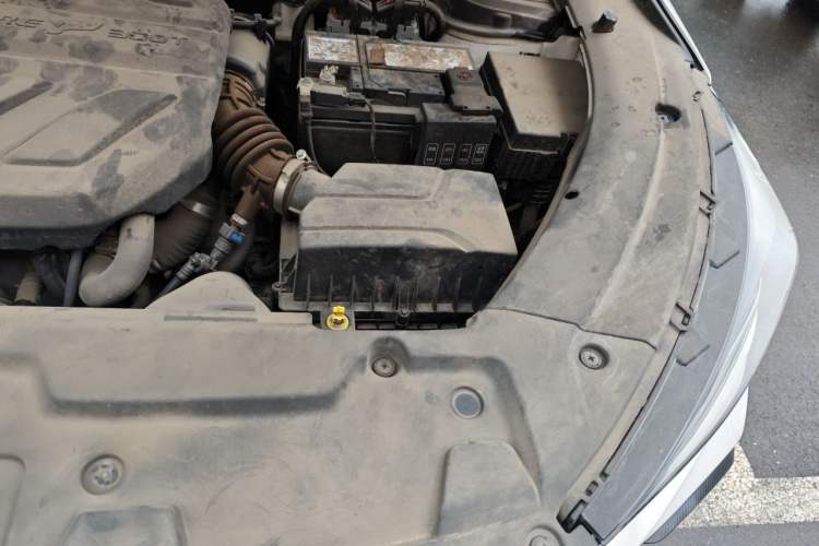 Used CHANGAN OSHAN X5 2021 1.5T DCT Flagship Edition Engine Bay Left