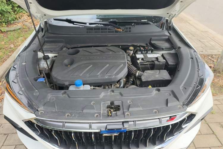 Used CHANGAN OSHAN X5 2021 1.5T DCT Flagship Edition Engine Bay