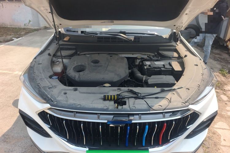 Used CHANGAN OSHAN X5 2021 1.6L CVT Luxury Version Engine Bay