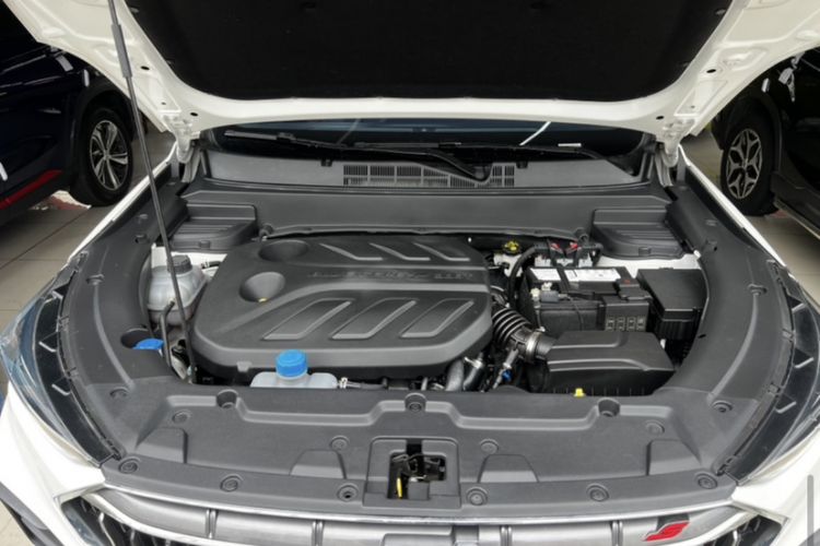 Used CHANGAN OSHAN X5 2021 1.5T DCT Prestige Edition Engine Bay