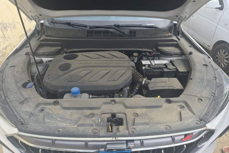 Used CHANGAN OSHAN X5 2021 1.5T DCT Prestige Edition Engine Bay