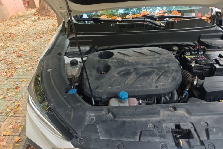 Used CHANGAN OSHAN X5 2021 1.5T DCT Flagship Edition Engine Bay Right