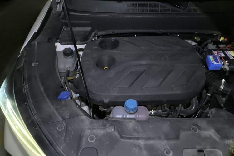 Used CHANGAN OSHAN X5 2021 1.5T DCT Flagship Edition Engine Bay Right