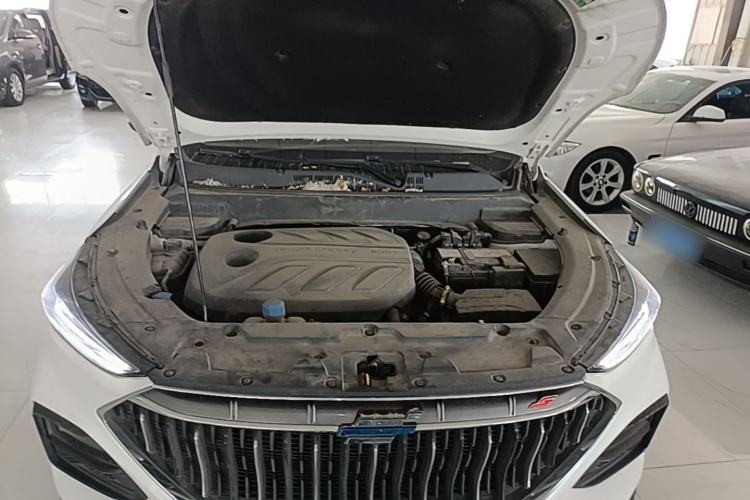 Used CHANGAN OSHAN X5 2021 Revised Version 1.5T DCT Luxury Edition Engine Bay