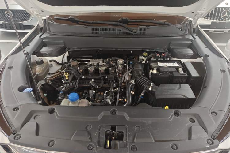 Used CHANGAN OSHAN X5 2021 1.5T DCT Flagship Edition Engine Bay