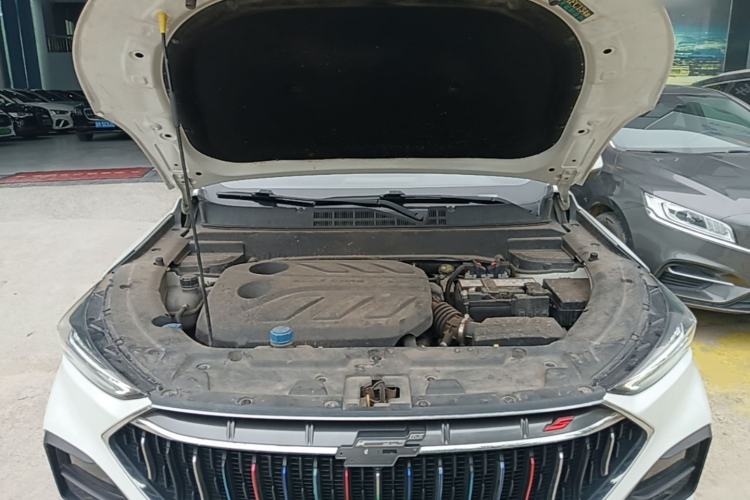 Used CHANGAN OSHAN X5 2021 Revised Version 1.5T DCT Luxury Edition Engine Bay