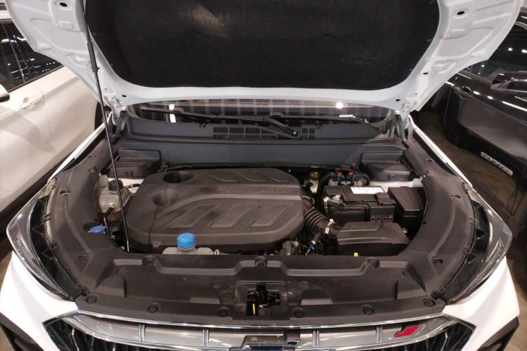 Used CHANGAN OSHAN X5 2021 1.5T DCT Prestige Edition Engine Bay