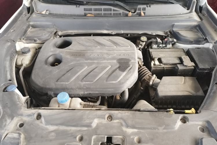 Used CHANGAN OSHAN X5 2021 1.5T DCT Luxury Edition Engine Bay