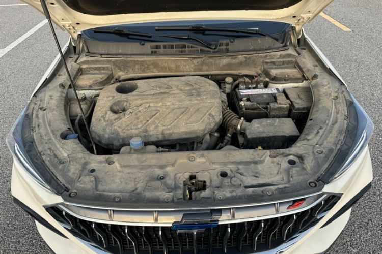 Used CHANGAN OSHAN X5 2021 1.5T DCT Prestige Edition Engine Bay