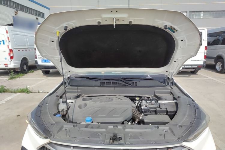 Used CHANGAN OSHAN X5 2021 1.5T DCT Prestige Edition Engine Bay