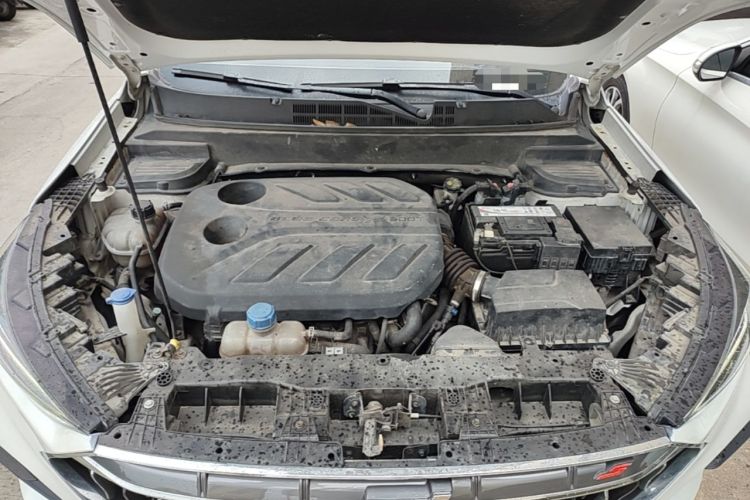 Used CHANGAN OSHAN X5 2021 1.5T DCT Prestige Edition Engine Bay