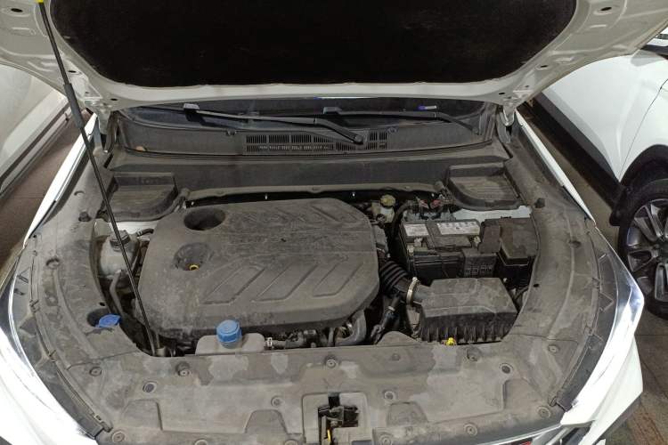 Used CHANGAN OSHAN X5 2021 1.5T DCT Prestige Edition Engine Bay