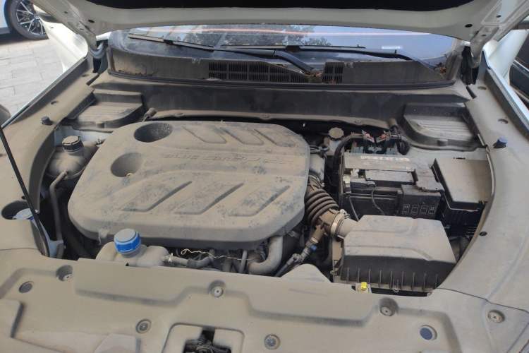 Used CHANGAN OSHAN X5 2021 Revised Version 1.5T DCT Luxury Edition Engine Bay