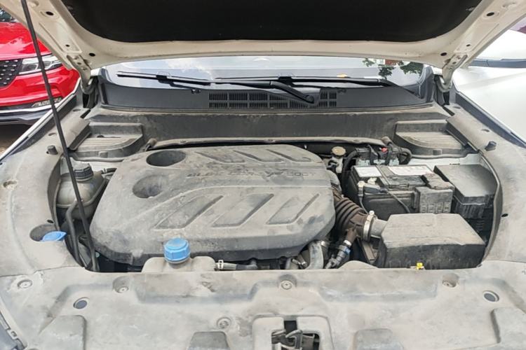 Used CHANGAN OSHAN X5 2021 Revised Version 1.5T DCT Luxury Edition Engine Bay
