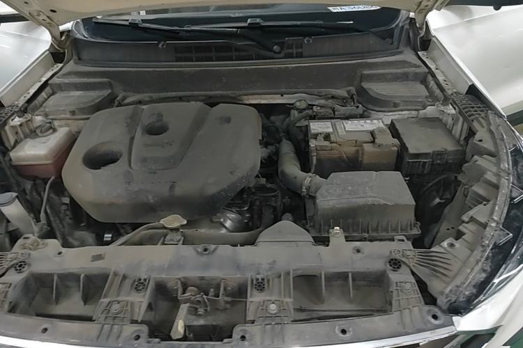 Used CHANGAN OSHAN X5 2021 1.6L CVT Comfort Model Engine Bay