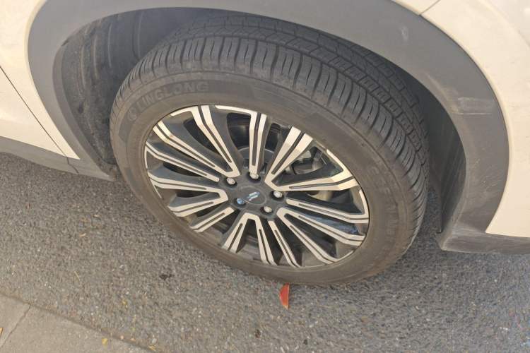 Used CHANGAN OSHAN X5 2021 1.5T DCT Prestige Edition Exterior 1