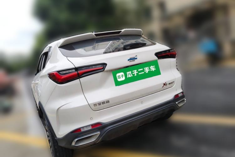 Used CHANGAN OSHAN X5 2021 Revised Version 1.5T DCT Luxury Edition Exterior 3