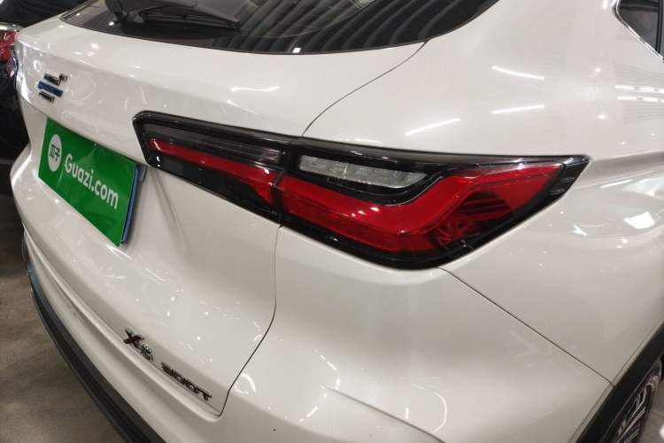 Used CHANGAN OSHAN X5 2021 1.5T DCT Prestige Edition Exterior 3
