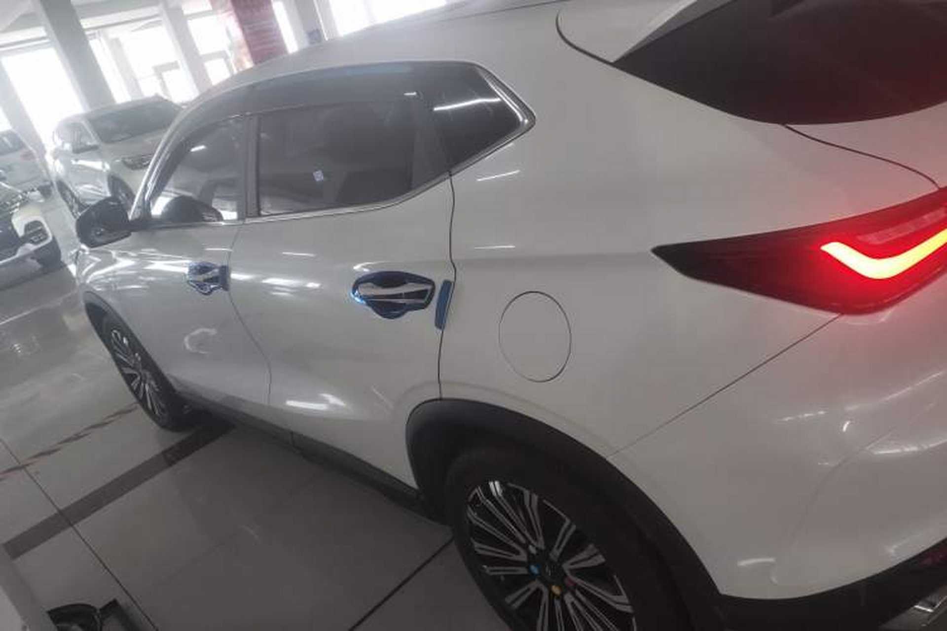 Used CHANGAN OSHAN X5 2021 1.5T DCT Prestige Edition Exterior 3