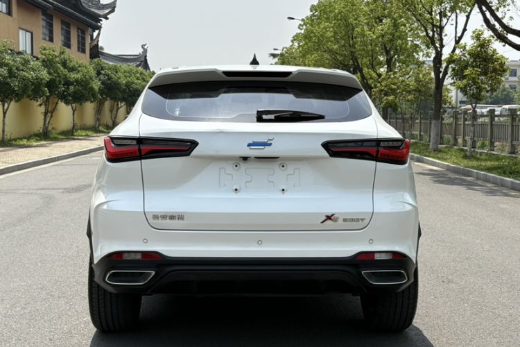 Used CHANGAN OSHAN X5 2021 Revised Version 1.5T DCT Luxury Edition Exterior 5