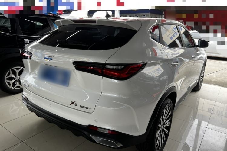 Used CHANGAN OSHAN X5 2021 1.5T DCT Prestige Edition Exterior 5