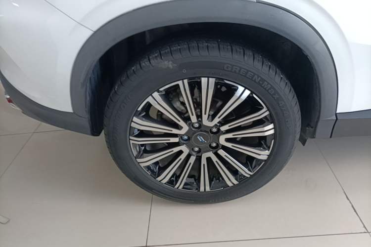 Used CHANGAN OSHAN X5 2021 1.5T DCT Luxury Edition Exterior 5